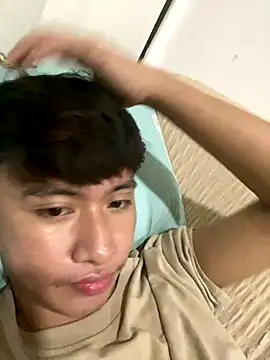 asiantwink0000 online show from 12.17.25