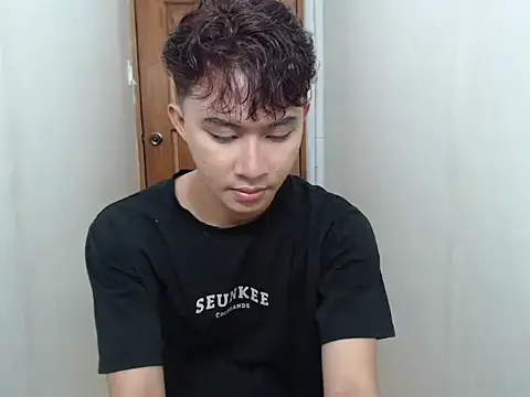 Snapshot of asiantwink0000 chatting on 01.19.26 asiantwink0000 online show from 01.19.26