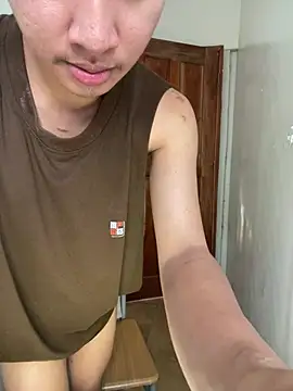 Snapshot of asiantwink0000 chatting on 02.02.26 asiantwink0000 online show from 02.02.26