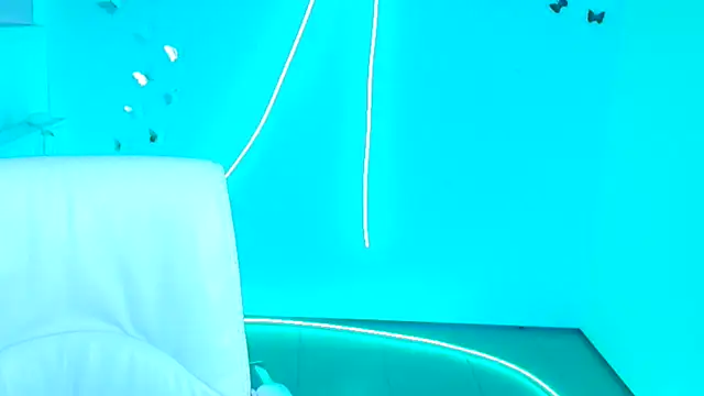 Amanda Swannn online show from 01.05.26