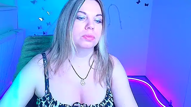 Amanda Swannn online show from 04.14.26