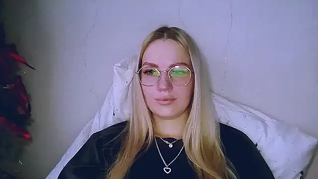 Whitehex666 online show from 01.11.26