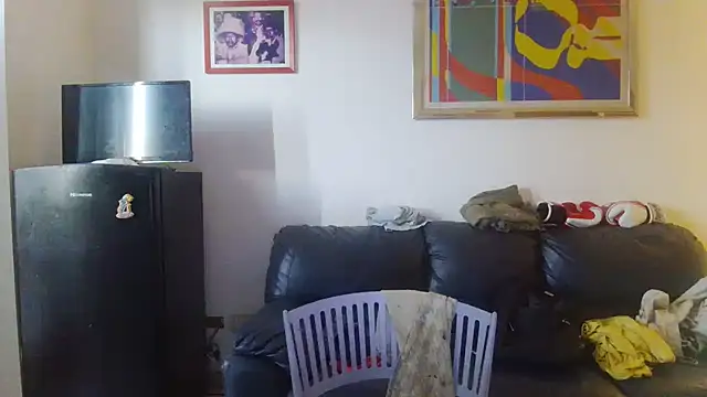 Snapshot of AMIRDIB2025 chatting on 06.19.26 AMIRDIB2025 online show from 06.19.26