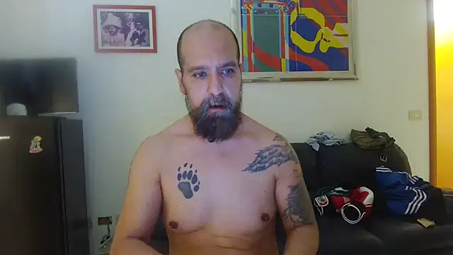 Snapshot of AMIRDIB2025 chatting on 07.12.26 AMIRDIB2025 online show from 07.12.26