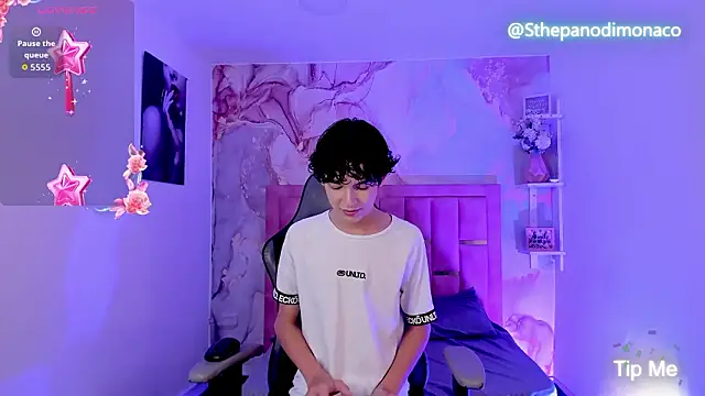 SthepanodiMonaco online show from 02.06.26