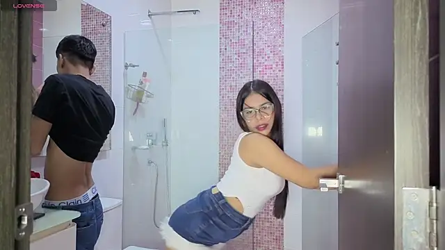 Katrina hot1 online show from 12.15.25