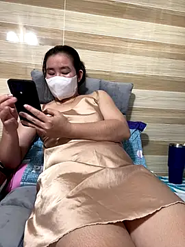 Hot Nova online show from 12.19.25