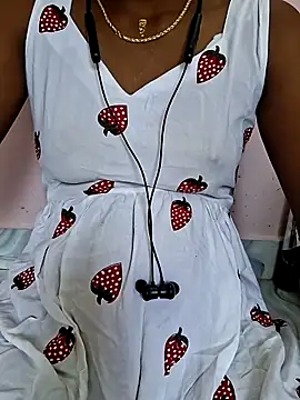 Snapshot of Tamil_Laksh chatting on 02.13.26 Tamil Laksh online show from 02.13.26