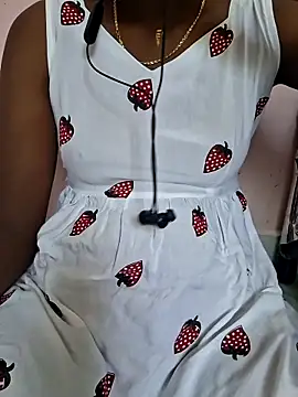 Snapshot of Tamil_Laksh chatting on 02.17.26 Tamil Laksh online show from 02.17.26