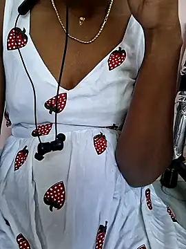 Snapshot of Tamil_Laksh chatting on 02.28.26 Tamil Laksh online show from 02.28.26