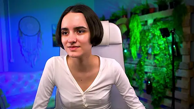 KateWillows online show from 03.02.26