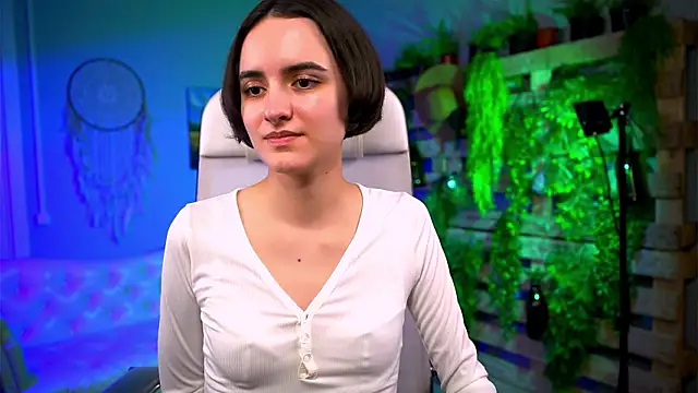 KateWillows online show from 03.02.26