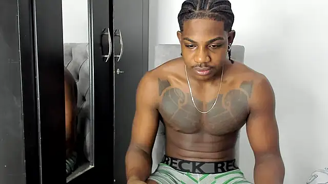 Snapshot of Darktemp_ chatting on 02.25.26 Darktemp online show from 02.25.26