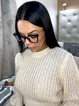 SofhiaTaylor online show from 01.10.26