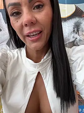 SofhiaTaylor online show from 02.19.26