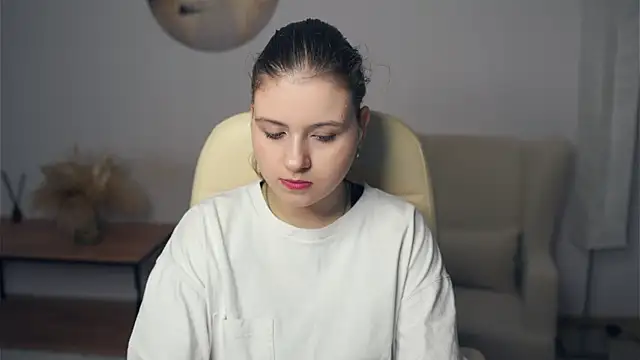 Snapshot of NovellaArjune chatting on 12.03.25 NovellaArjune online show from 12.03.25