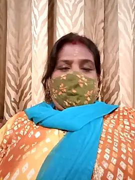 Snapshot of me-pari-hu chatting on 03.07.26 me-pari-hu online show from 03.07.26