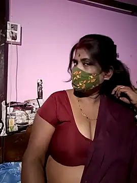 Snapshot of me-pari-hu chatting on 03.15.26 me-pari-hu online show from 03.15.26