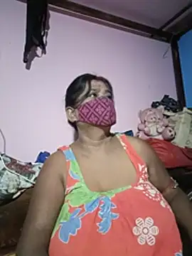 Snapshot of me-pari-hu chatting on 06.23.26 me-pari-hu online show from 06.23.26