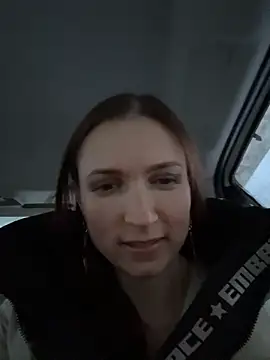 ZaraHill online show from 12.21.25