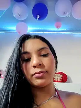 Aslyn-sexy23 online show from 12.18.25