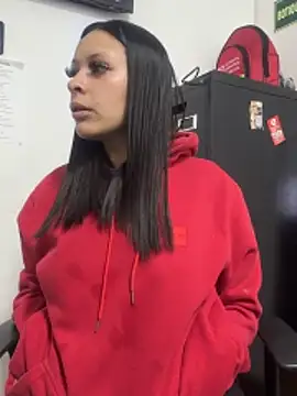 CRISTAL VIOLETA online show from 12.17.25