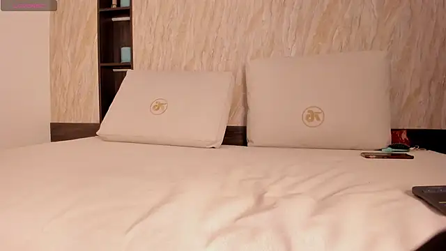 ayla velt online show from 03.20.26