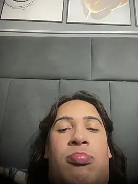 Snapshot of larysinha chatting on 05.26.26 larysinha online show from 05.26.26