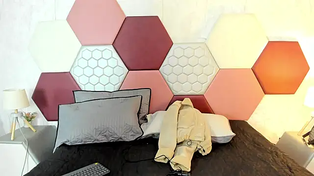 AriaRous online show from 02.14.26