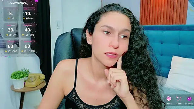 Snapshot of violeta_0426 chatting on 02.23.26 violeta 0426 online show from 02.23.26