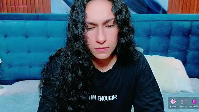 Snapshot of violeta_0426 chatting on 05.19.26 violeta 0426 online show from 05.19.26