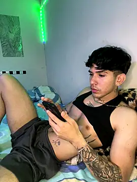 wil hot online show from 12.15.25