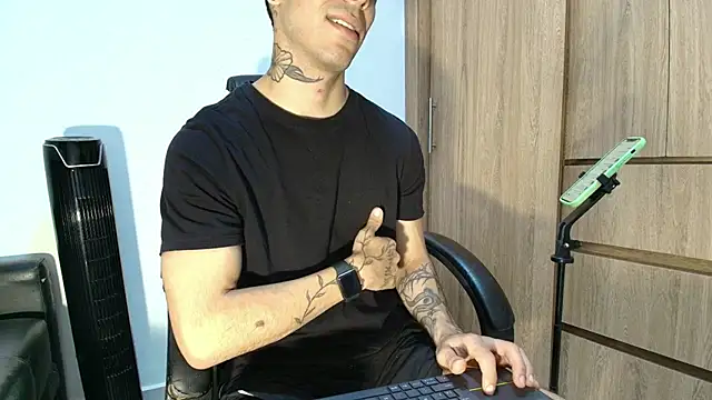 Snapshot of liorvante chatting on 06.11.26 liorvante online show from 06.11.26