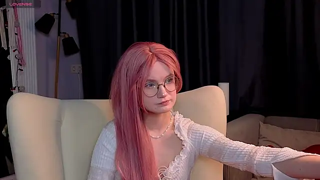 Kitty smalltits online show from 01.11.26