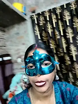 Snapshot of Mahi-Aman chatting on 12.20.25 Mahi-Aman online show from 12.20.25