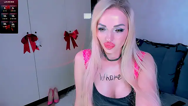 Lola Bombita online show from 01.08.26