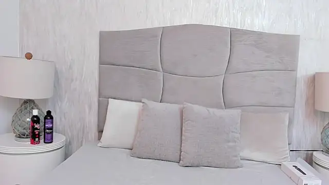 Snapshot of Naomii_BDSM chatting on 01.15.26 Naomii BDSM online show from 01.15.26