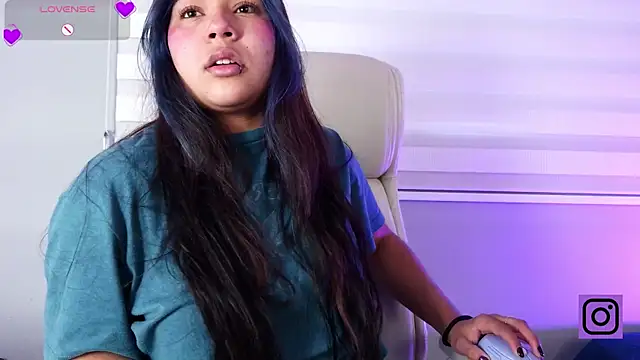 Mylarossi online show from 04.12.26