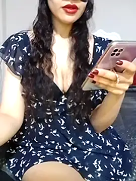 Snapshot of deva-sexy chatting on 04.28.26 deva-sexy online show from 04.28.26