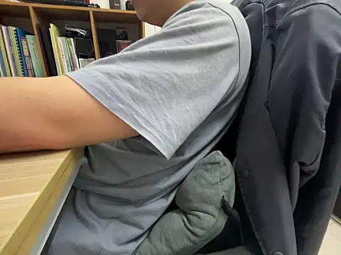 Snapshot of hiiiizzzz chatting on 02.03.26 hiiiizzzz online show from 02.03.26