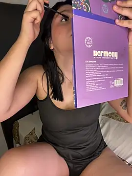Snapshot of sarita_bibies19 chatting on 05.20.26 sarita bibies19 online show from 05.20.26