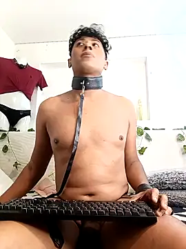 Varek biglatin dick online show from 12.03.25