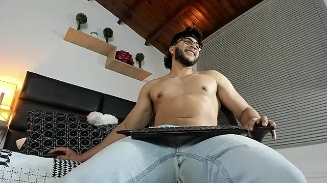 mike foxxx  online show from 12.18.25