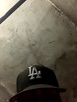 Snapshot of Xxxcharly chatting on 12.18.25 Xxxcharly online show from 12.18.25