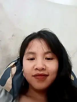 Snapshot of Pretty-haert chatting on 04.27.26 Pretty-haert online show from 04.27.26