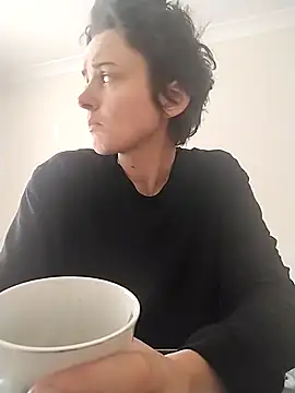 Snapshot of Amy01112 chatting on 04.15.26 Amy01112 online show from 04.15.26