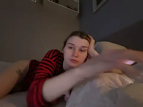 Snapshot of givemepleasing chatting on 01.11.26 givemepleasing online show from 01.11.26