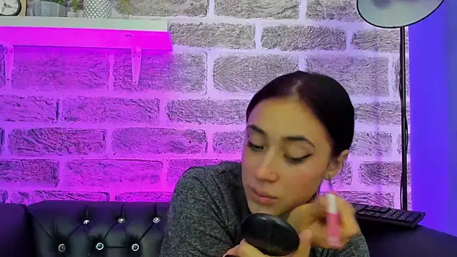 Ariana collinss online show from 05.22.26