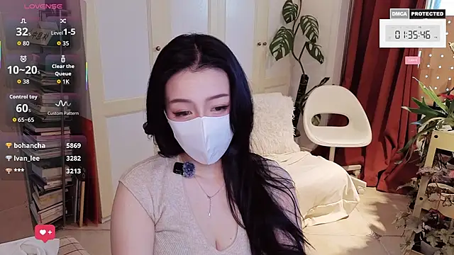 nayomi 34f online show from 04.10.26