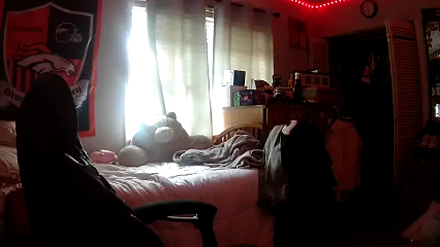 Snapshot of ValuedConcept687 chatting on 06.04.26 ValuedConcept687 online show from 06.04.26